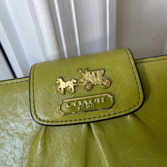 Coach Leather Vintage Wallet EUC - Picture 2 of 10